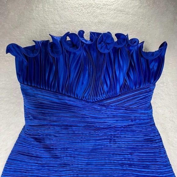 AMUR Cobalt Blue Strapless Pleated Cocktail Mini Dress Size 4 NWT $498 MSRP - Picture 4 of 14